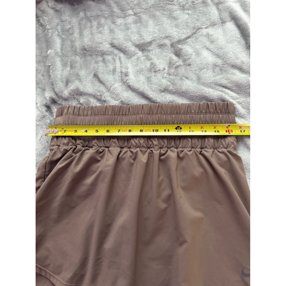 Nike Women's Brown Athletic Skort with Elastic Waistband - Picture 5 of 5